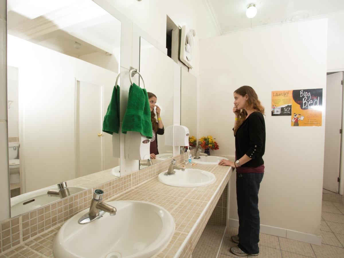 Standard Twin Room with Shared Bathroom,1589449229:JPEG